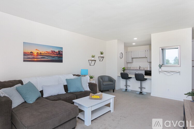 Source URL: https://prod-avail.s3.amazonaws.com/public_images/41512544/listing/12-web-or-mls-Radiate_3050RueD_OrleansUnit360-11.jpg