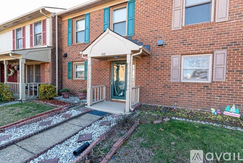 248 Loch Cir 3 Beds Apartment for Rent