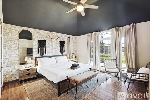 708 Azalea Dr 5 Beds Apartment for Rent
