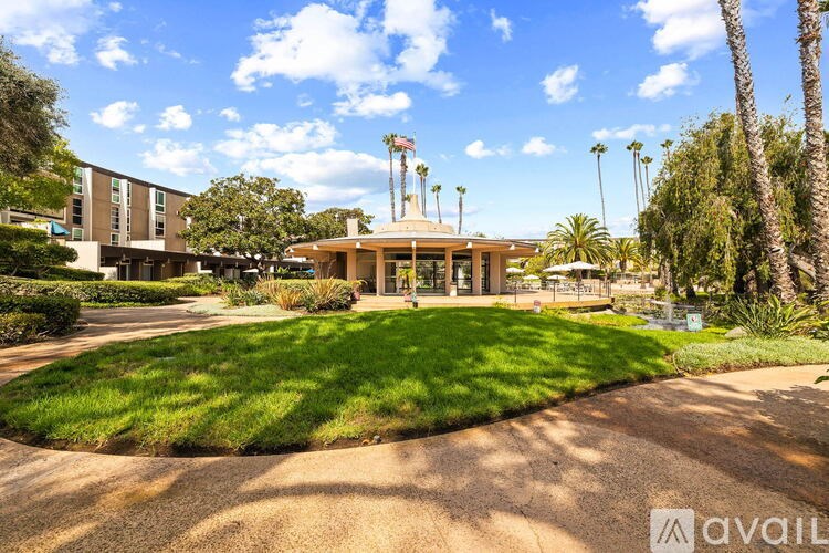 Source URL: https://prod-avail.s3.amazonaws.com/public_images/41511390/listing/62-web-or-mls-Radiate_3050RueDorleansUnit305-67.jpg