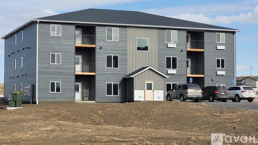 Source URL: https://prod-avail.s3.amazonaws.com/public_images/40567408/listing/20250610_121624.jpg