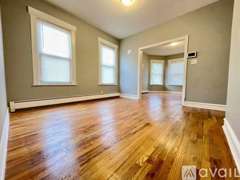 156 Shepard Ave 3 Beds Apartment for Rent