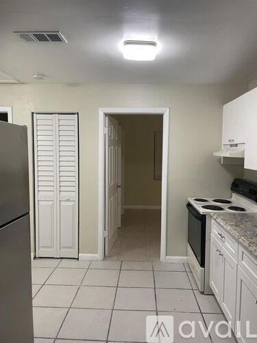 701 5Th St 3 Beds Apartment for Rent
