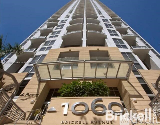 A tall building with the number 1068 on it.