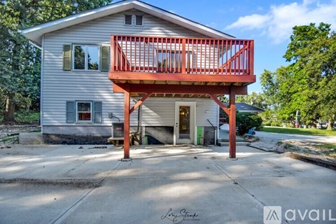 12650 Hilltop St 4 Beds Apartment for Rent