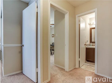 9410 Kenton Hill 3 Beds Apartment, Single Family Home for Rent - Photo Gallery 11