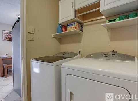 9410 Kenton Hill 3 Beds Apartment, Single Family Home for Rent - Photo Gallery 5