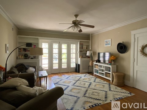 1751 Poplar Avenue 2 Beds Apartment for Rent
