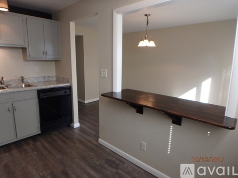 524 Adrian Ct 3 Beds Apartment for Rent