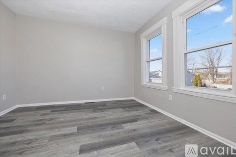 49 Cowles St 3 Beds Apartment for Rent