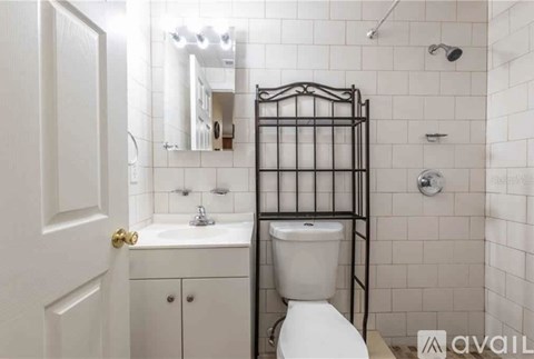 14982 Edgewater Circle 2 Beds Apartment for Rent