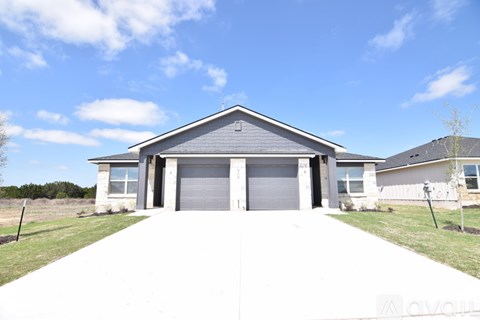 909 Sevenleaf Ln 3 Beds Apartment for Rent