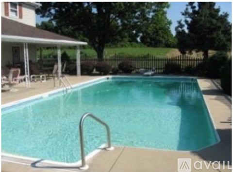 207 Coventry Rd 2 Beds Apartment for Rent