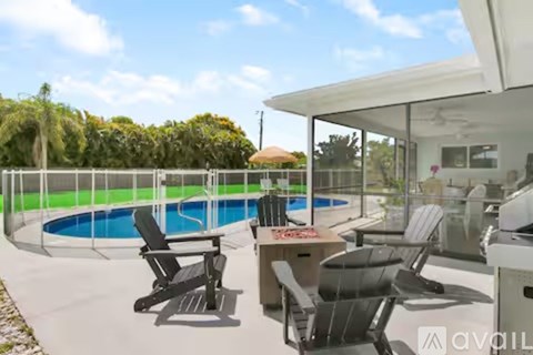 2473 North West Everglades Boulevard 3 Beds Apartment for Rent