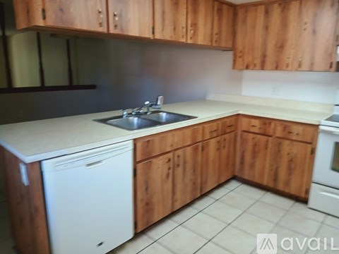 1318 London Ave. 2 Beds Apartment for Rent