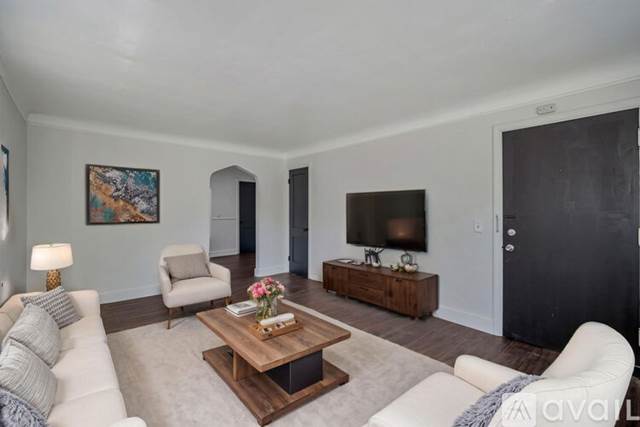 1-bedroom apartment at 6313 Girard Ave in Cincinnati, OH