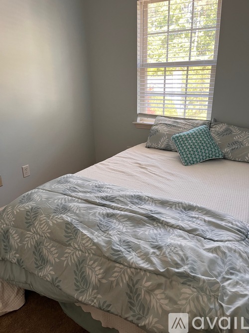 2720 Midway Park Court 3 Beds Apartment, Single Family Home for Rent - Photo gallery 2