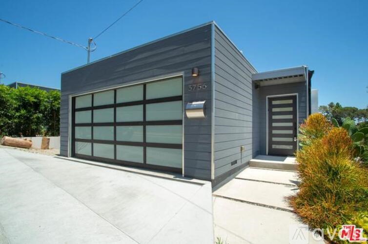 Source URL: https://prod-avail.s3.amazonaws.com/public_images/41512256/listing/Brilliant_First_Listing_Pics_3.jpg