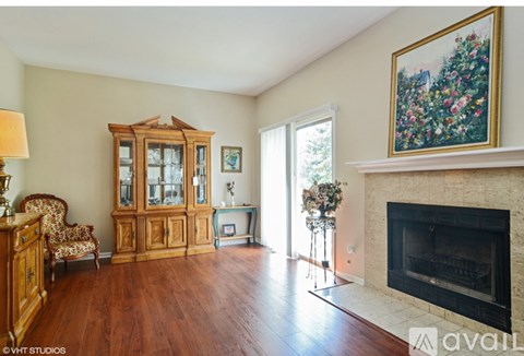 544 West Parkside Drive 3 Beds Apartment for Rent
