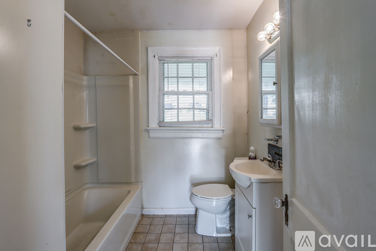 2021 Rose Ln 2 Beds Apartment, Single Family Home for Rent - Photo gallery 3