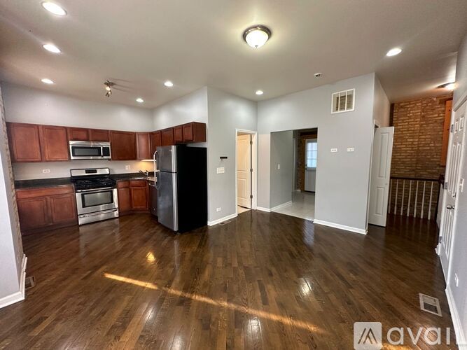 2748 W Le Moyne St 2 Beds Apartment for Rent - Photo gallery 2