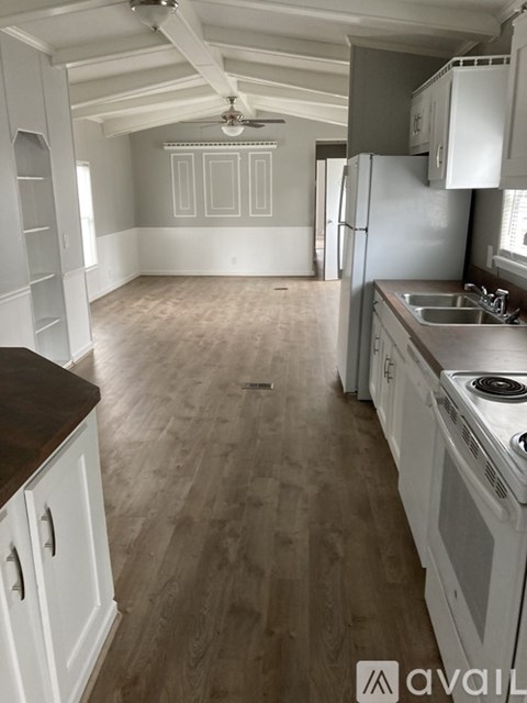 3001 8Th St 3 Beds Apartment for Rent