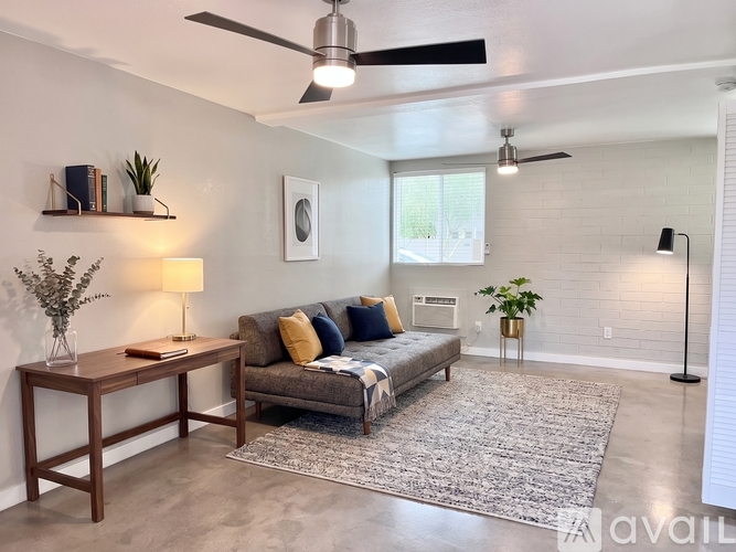 Source URL: https://prod-avail.s3.amazonaws.com/public_images/43134947/listing/Living_3.jpeg