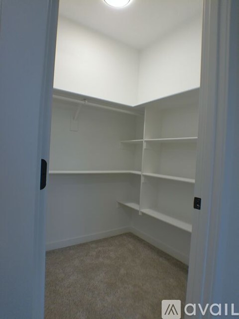 528 South 7Th Street 3 Beds Apartment for Rent