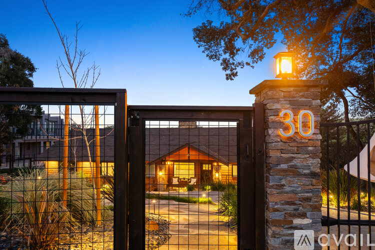 155 Leawood Circle 4-5 Beds Apartment, Single Family Home for Rent - Photo gallery 2