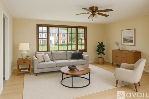 15 Van Wyck Drive 4 Beds Apartment for Rent