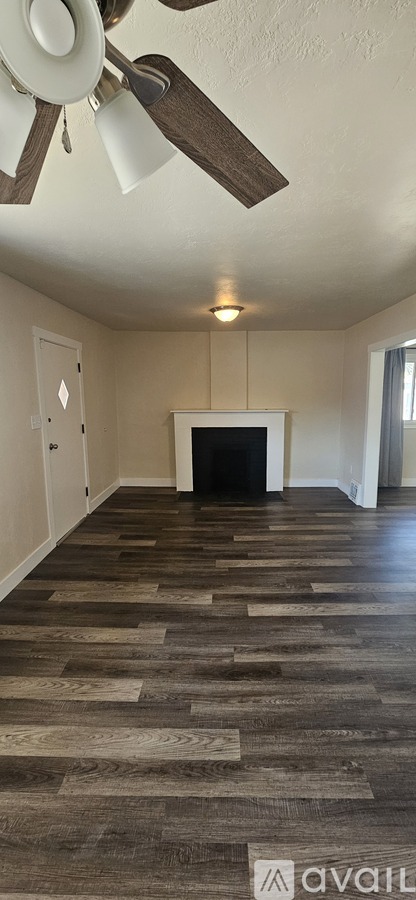 916 300 North 2 Beds Apartment, Single Family Home for Rent - Photo gallery 3