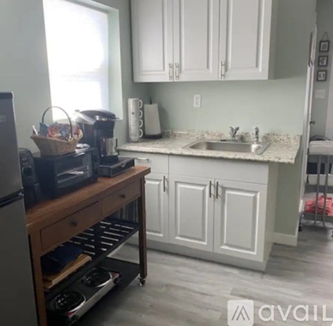 910 Rudolph Rd 1 Bed Apartment for Rent