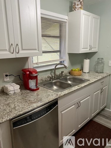 910 Rudolph Rd 4 Beds Apartment for Rent