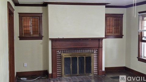 32 Gebhart St 4 Beds Apartment for Rent