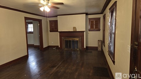 32 Gebhart St 4 Beds Apartment for Rent