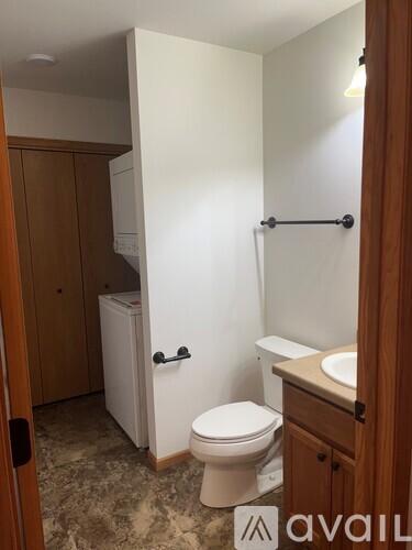 1222 Balsam Ave 2 Beds Apartment for Rent - Photo gallery 3