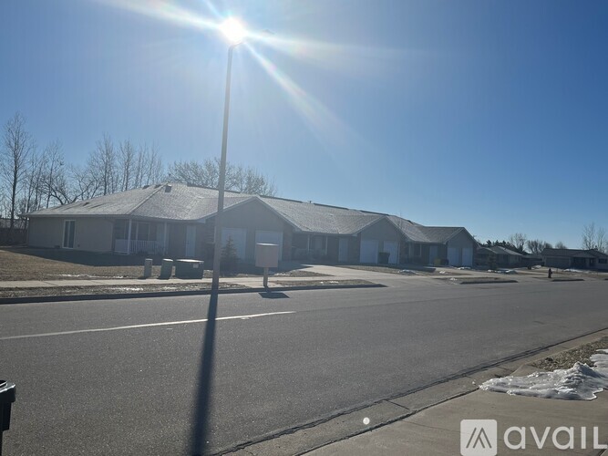 1222 Balsam Ave 2 Beds Apartment for Rent - Photo gallery 4