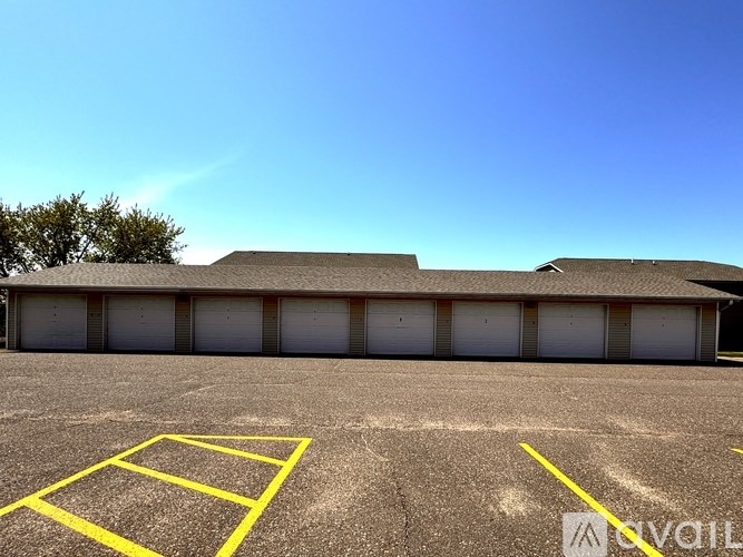 Source URL: https://prod-avail.s3.amazonaws.com/public_images/40356629/listing/Cacade_Garage.jpg