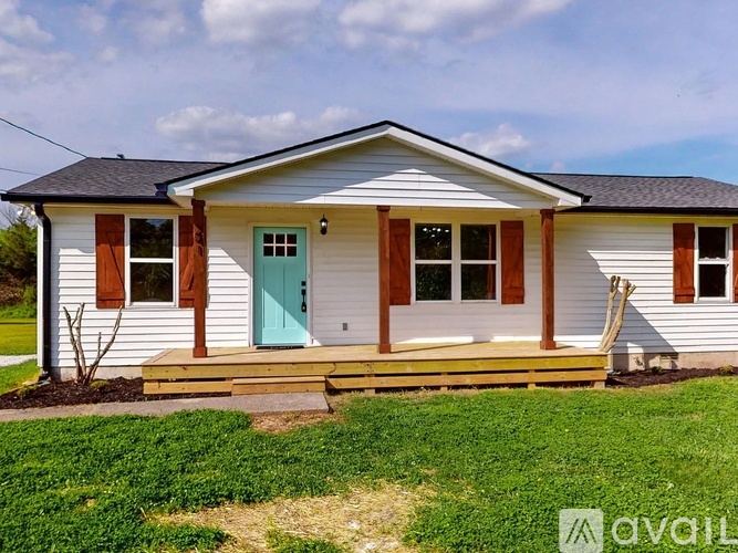 Source URL: https://prod-avail.s3.amazonaws.com/public_images/40408899/listing/exterior_front.jpeg