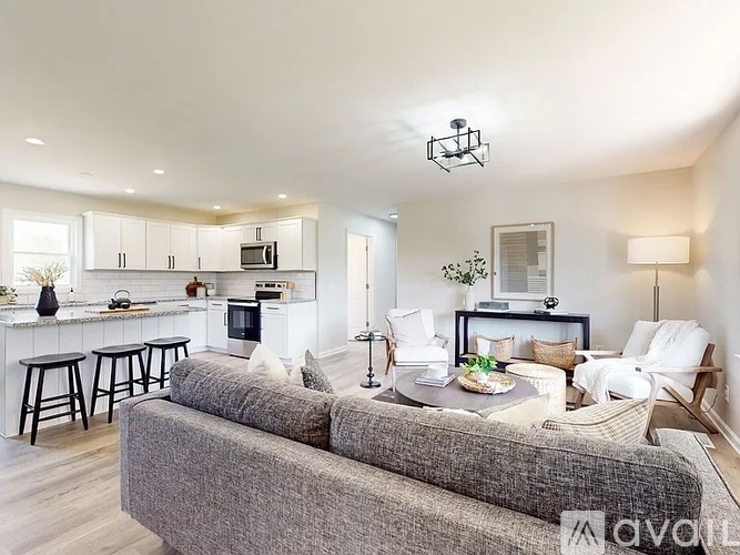 Source URL: https://prod-avail.s3.amazonaws.com/public_images/40408877/listing/living_room_2.jpeg