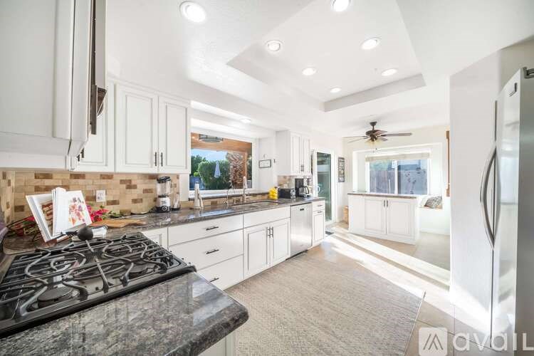 Source URL: https://prod-avail.s3.amazonaws.com/public_images/40353933/listing/r1jjjuyp0wil6adadw6h.jpg