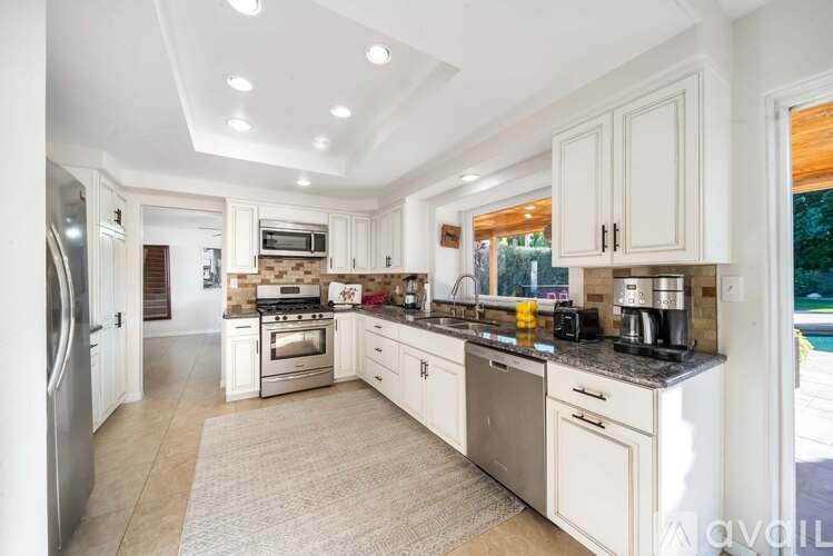 Source URL: https://prod-avail.s3.amazonaws.com/public_images/40353934/listing/h3ukwxaajqgmqvtaynke.jpg