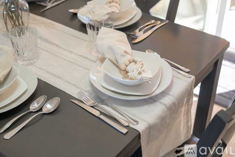 Source URL: https://prod-avail.s3.amazonaws.com/public_images/40353962/listing/sge6u2ltyqikpkzbpran.jpg