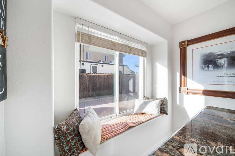 Source URL: https://prod-avail.s3.amazonaws.com/public_images/40353966/listing/oe23mcz1qhqnxeplpxuf.jpg