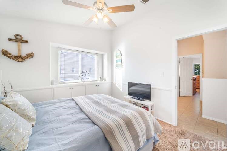 Source URL: https://prod-avail.s3.amazonaws.com/public_images/40353979/listing/qhc47fbmp34zzslc5z72.jpg