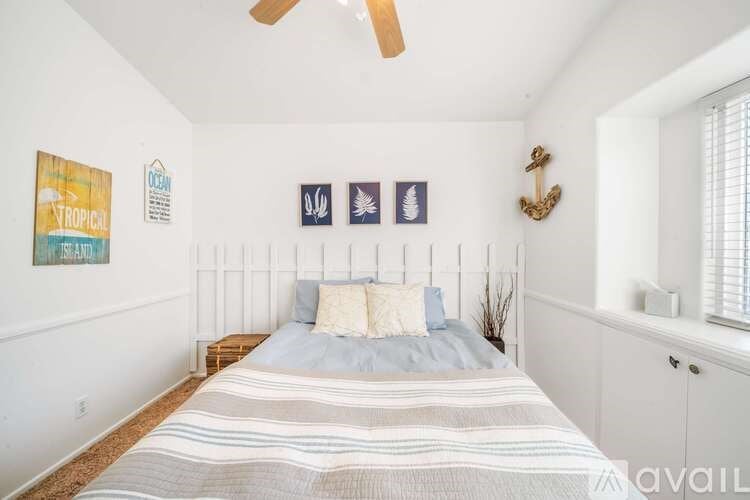 Source URL: https://prod-avail.s3.amazonaws.com/public_images/40353980/listing/qul4l8zjyahkvyl8louy.jpg