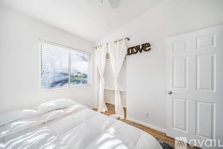 Source URL: https://prod-avail.s3.amazonaws.com/public_images/40353983/listing/odxepk0mkdklimgegnt1.jpg