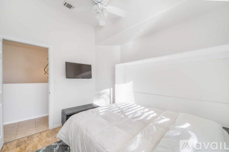 Source URL: https://prod-avail.s3.amazonaws.com/public_images/40353985/listing/nojwwexsugtnjk9dlwjp.jpg