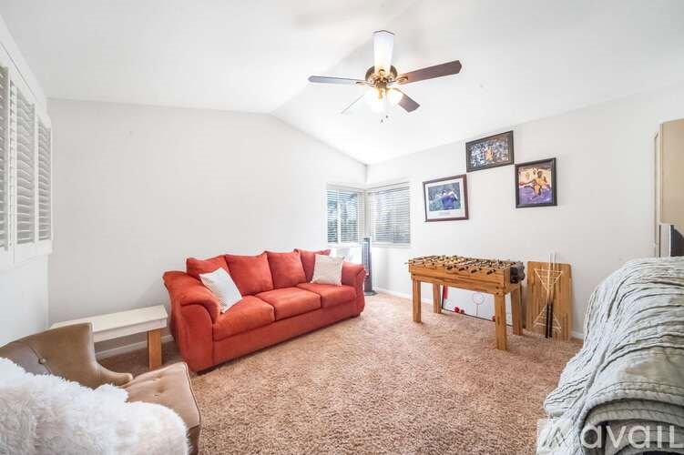 Source URL: https://prod-avail.s3.amazonaws.com/public_images/40353987/listing/vqfeea6km9nncsngp2ds.jpg