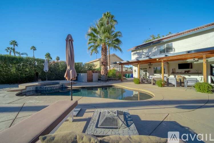 Source URL: https://prod-avail.s3.amazonaws.com/public_images/40353996/listing/u6xdyo7wvjpvqdpgp6ld.jpg